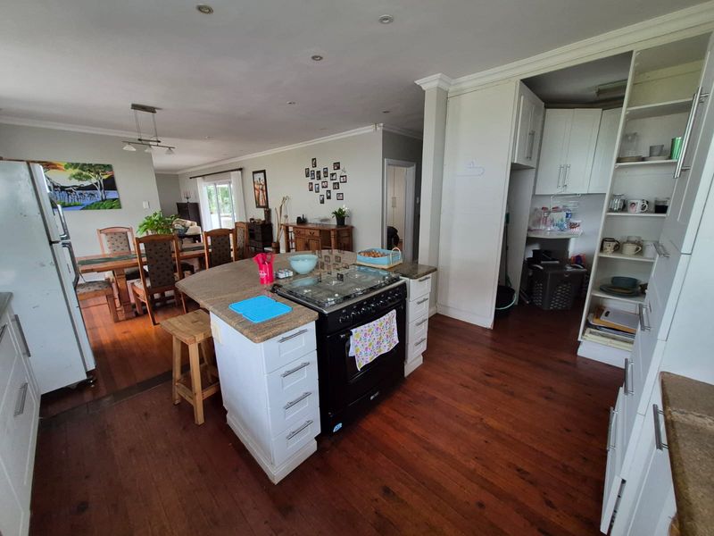 The Perfect 5 Bedroom Family Home to let in Vincent Heights! - Photo 5