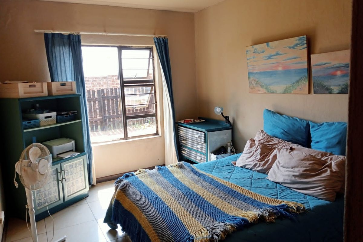 Ground Floor Gem in Secure Brentwood Park Complex – Pet Friendly & Priced to Sell! - Photo 5