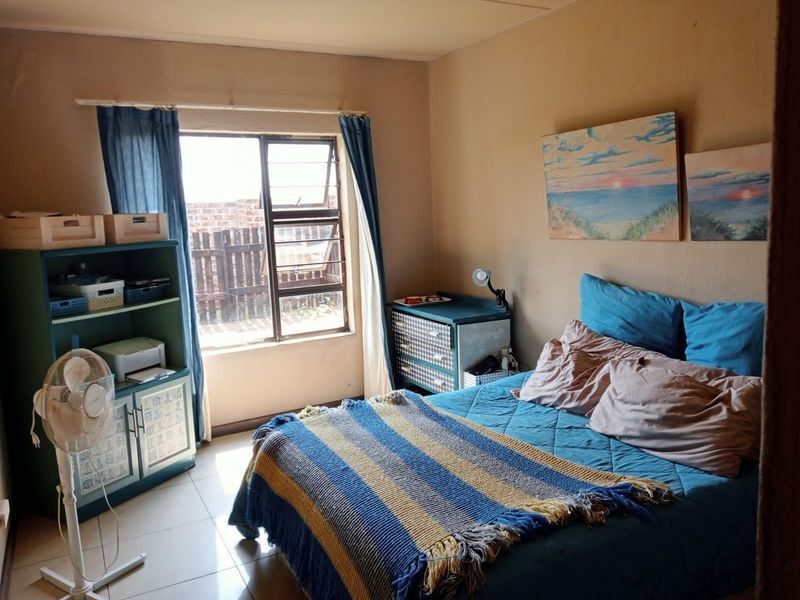 Ground Floor Gem in Secure Brentwood Park Complex – Pet Friendly & Priced to Sell! - Photo 5