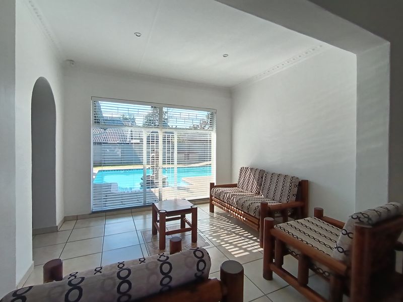 Spacious Four Bedroom Family Home with Modern Luxury Features - Photo 9