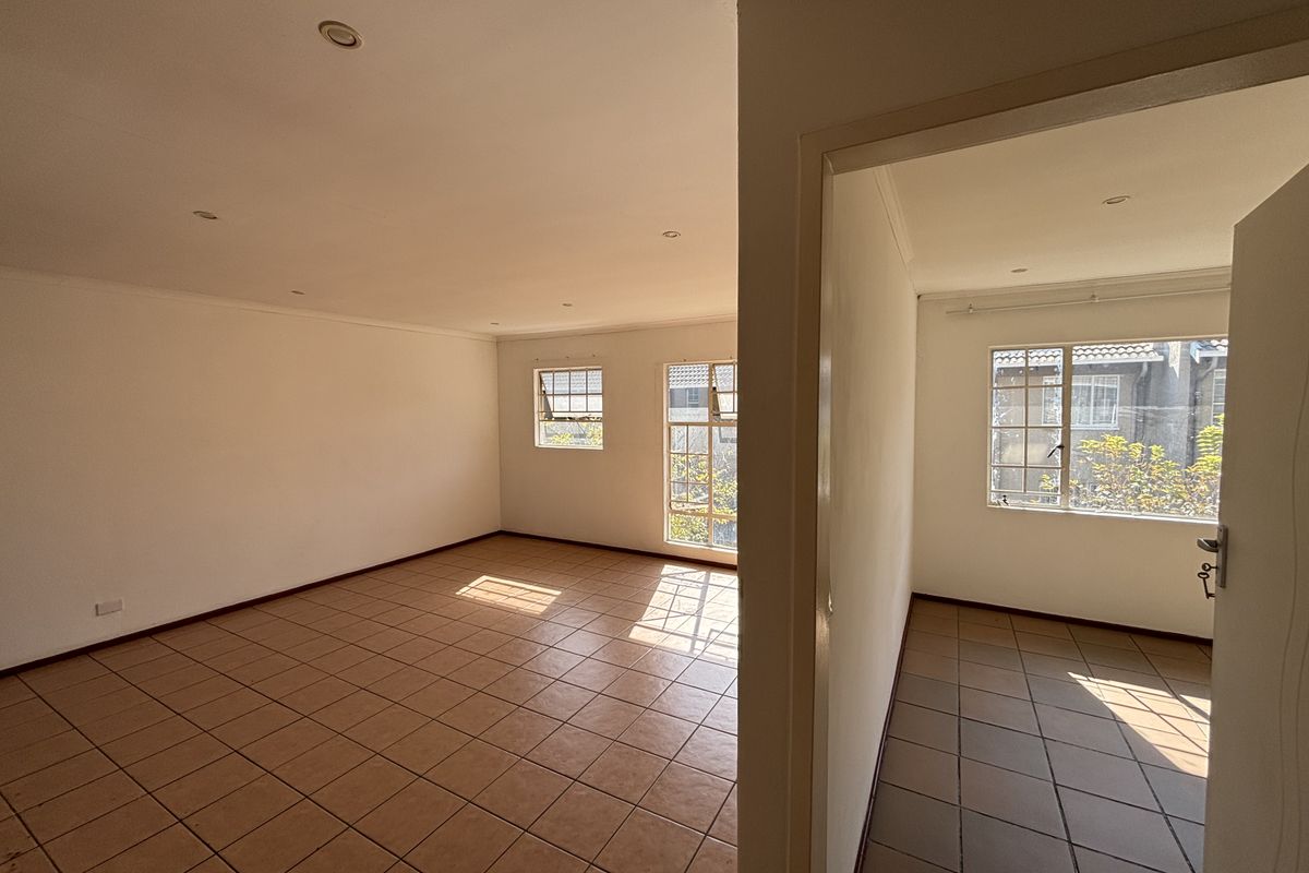 2-Bedroom Apartment For Sale in Secure Complex - Photo 5