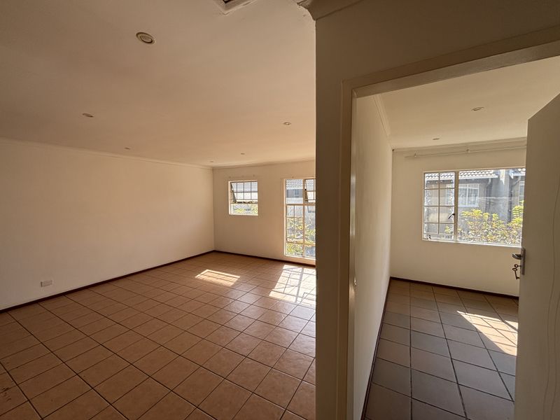 2-Bedroom Apartment For Sale in Secure Complex - Photo 5