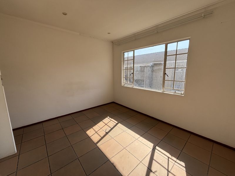 2-Bedroom Apartment For Sale in Secure Complex - Photo 9