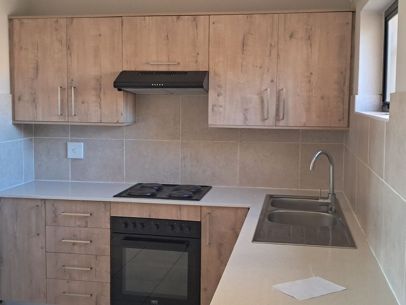 MODERN AND NEAT 2 BEDROOM 2 BATHROOM UNIT R8 000 PM - Photo 8