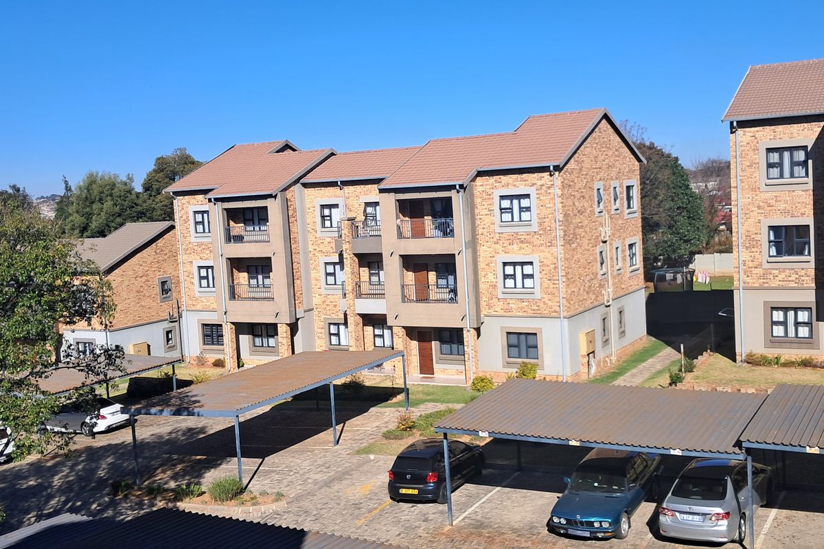 MODERN AND NEAT 2 BEDROOM 2 BATHROOM UNIT R8 000 PM - Photo 3
