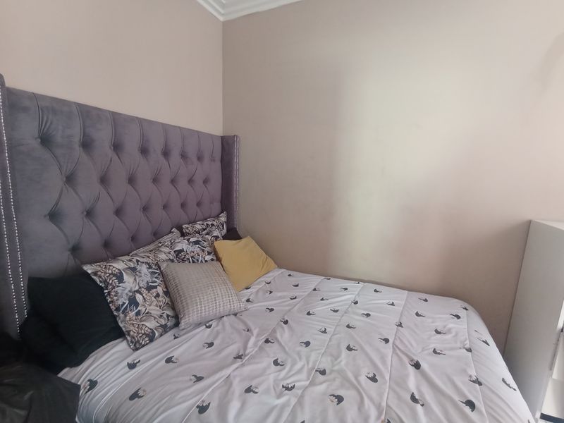 Charming 2-Bedroom House to Rent in South Hills - Photo 5