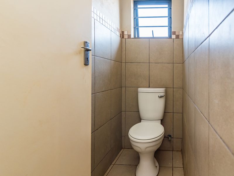 House for Sale At Protea Glen Ext 40! Comfortable & Secure Living! - Photo 8