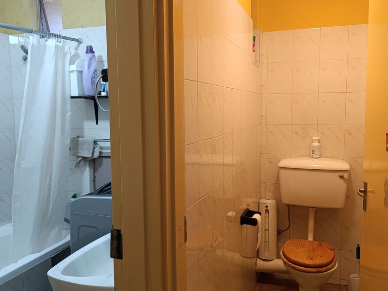 Charming 3 Bedroom Apartment in Wonderboom South in Prime Location - Photo 7