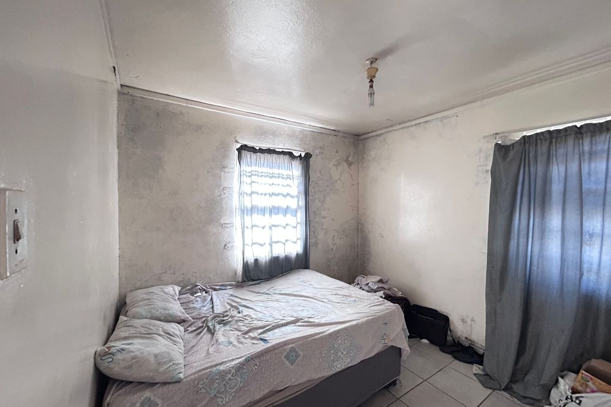 3-Bedroom Flat in Southwood – Ideal for Small Families or First-Time Buyers - Photo 4