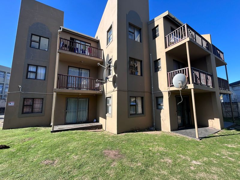 3-Bedroom Flat in Southwood – Ideal for Small Families or First-Time Buyers - Photo 7