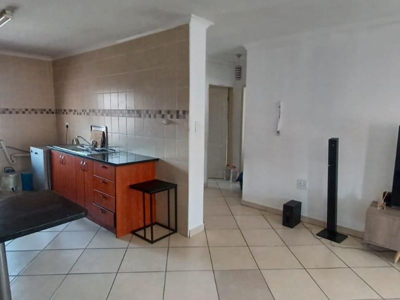 what a lovely spacious flat with a built in braai - Photo 10
