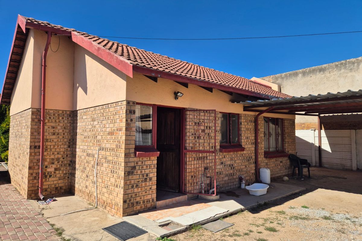 Family Home Awaits in Ivy Park - Photo 4