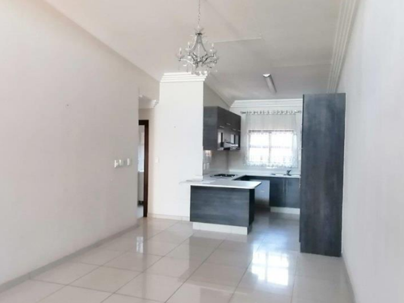 Modern 3 Bedroom Townhouse in Secure Complex - Photo 9