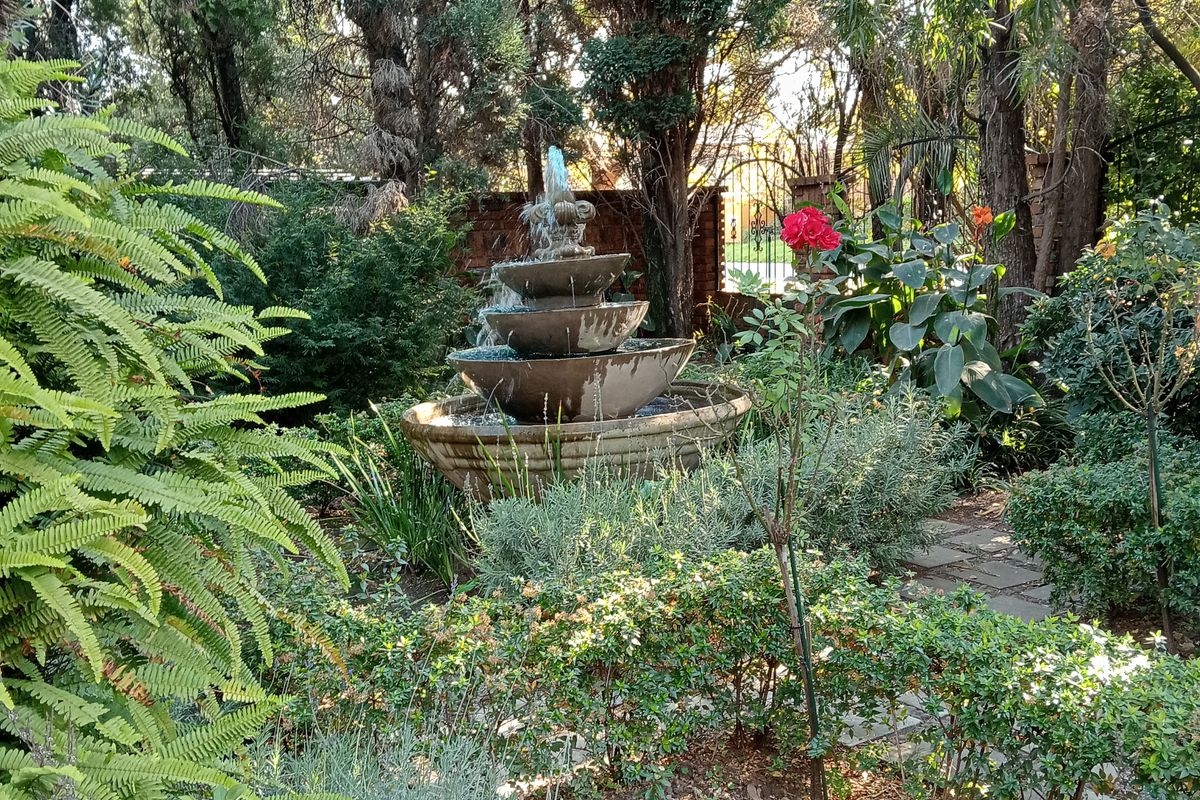 Family home in security estate. - Photo 3