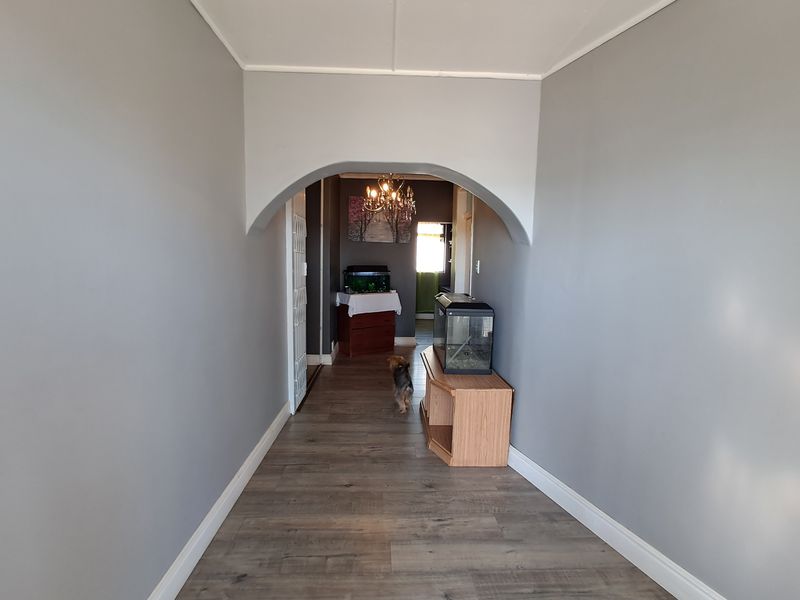 Modern Living with Practicality - Photo 6