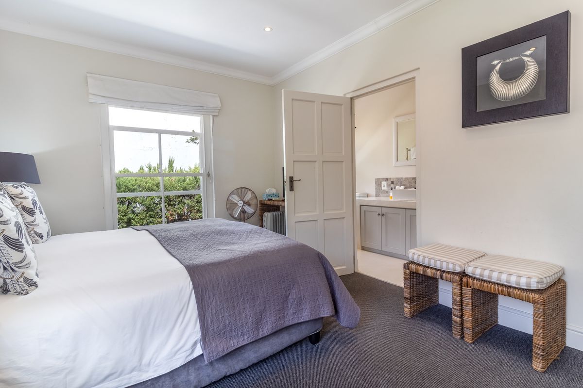 5 Bedroom house to rent in Franschhoek. - Photo 5