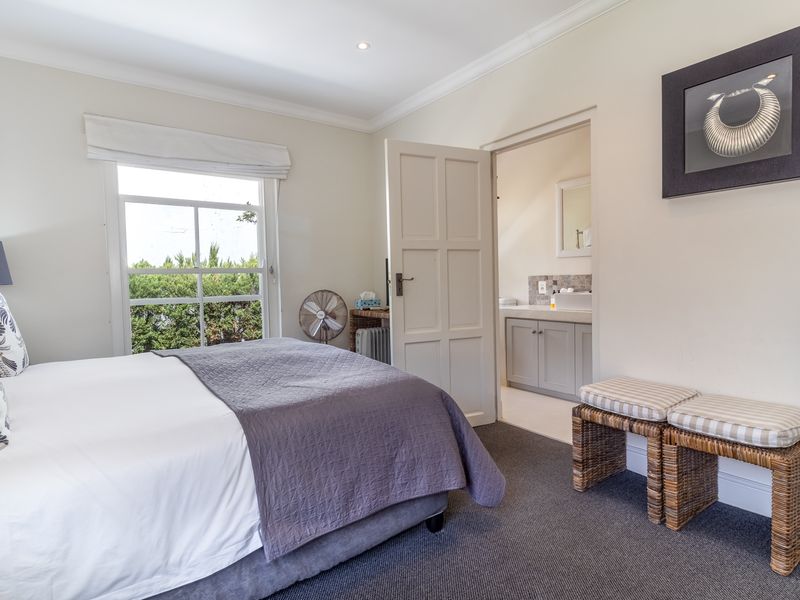 5 Bedroom house to rent in Franschhoek. - Photo 5