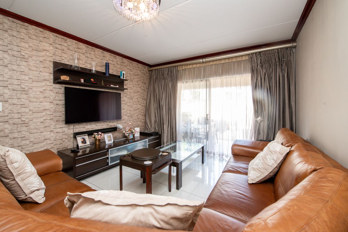Beautiful 2-bedroom Start Up Home - Photo 5