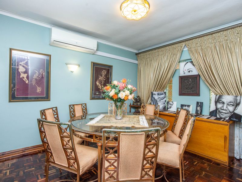 Charming Family Home in Tranquil Yellowwood  Park - Photo 8