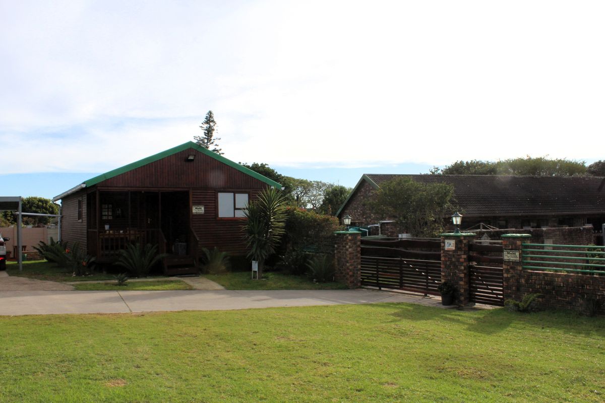 Spacious Home with Rental opportunity For Sale on West Bank, Port Alfred - Photo 4