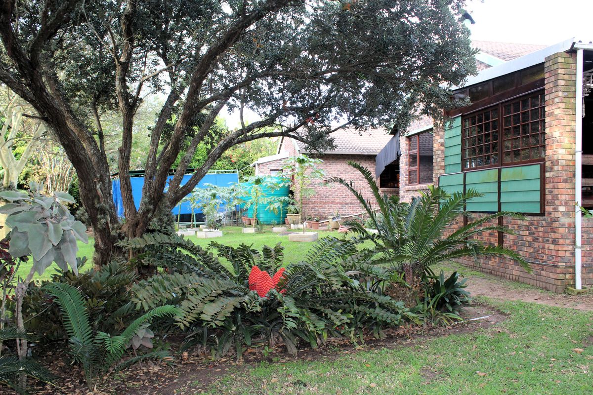 Spacious Home with Rental opportunity For Sale on West Bank, Port Alfred - Photo 3
