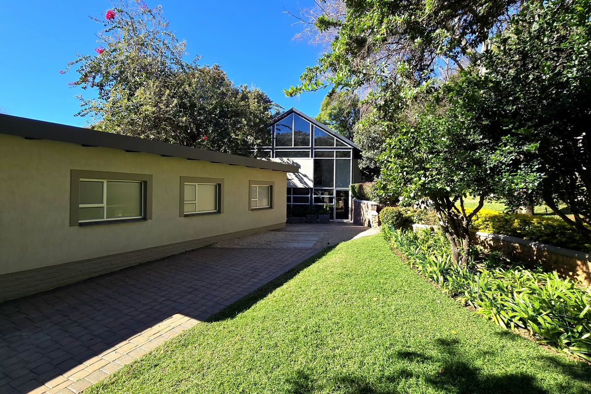 Elegant and Spacious Home in Prime Cashan - Photo 3