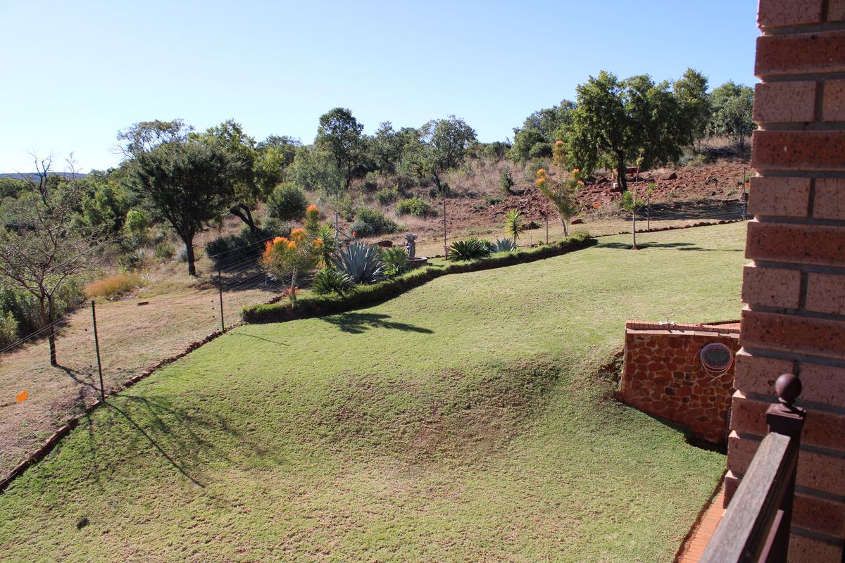 Bushveld Elegance Meets Smart Investment Potential - Photo 5