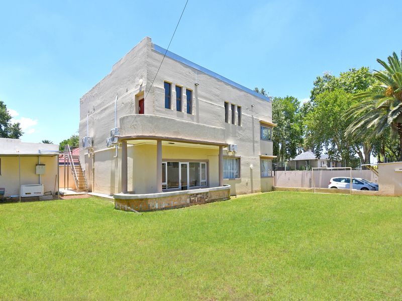 Highlands North – Jhb – Immediate Occupation – Empty and Waiting!! - Photo 2