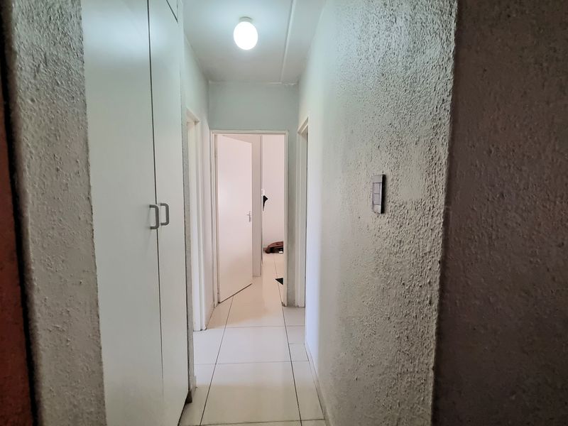 2 Bedroom Townhouse- Castleview - Photo 7