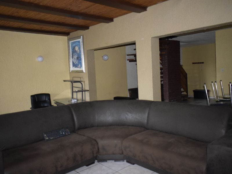2 Bedroom townhouse for sale in Boksburg South - Photo 5