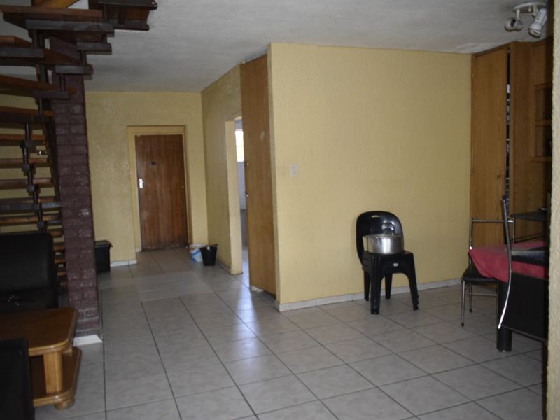 2 Bedroom townhouse for sale in Boksburg South - Photo 6