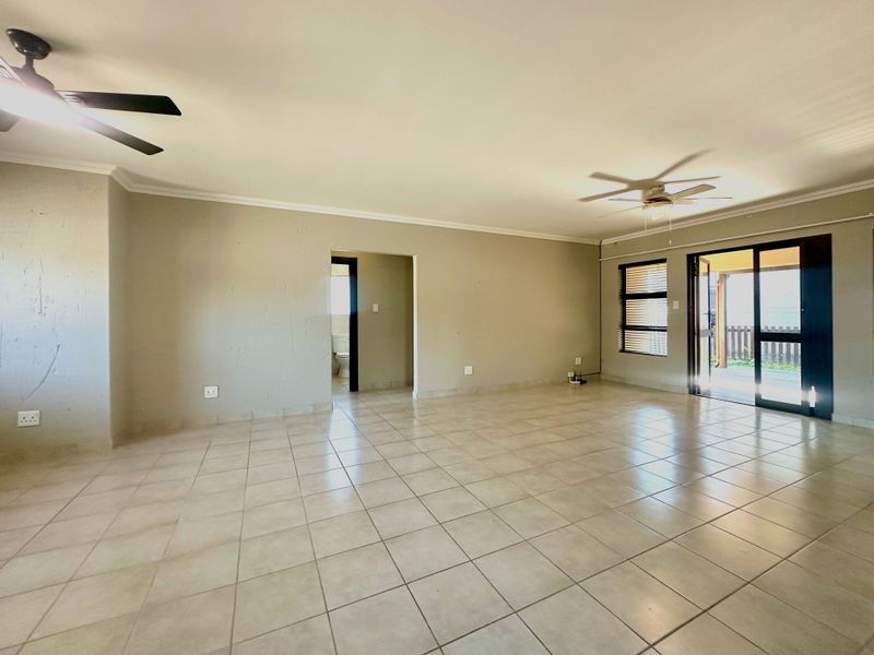 Easy Living Meets Convenience in Seaward Estate - Photo 2