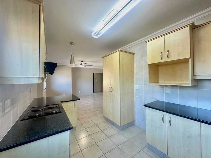 Easy Living Meets Convenience in Seaward Estate - Photo 9