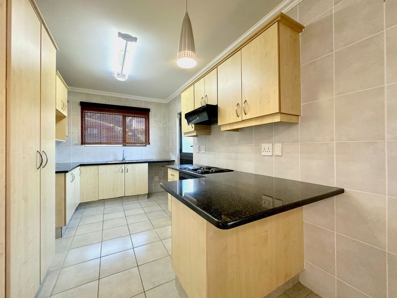 Easy Living Meets Convenience in Seaward Estate - Photo 7
