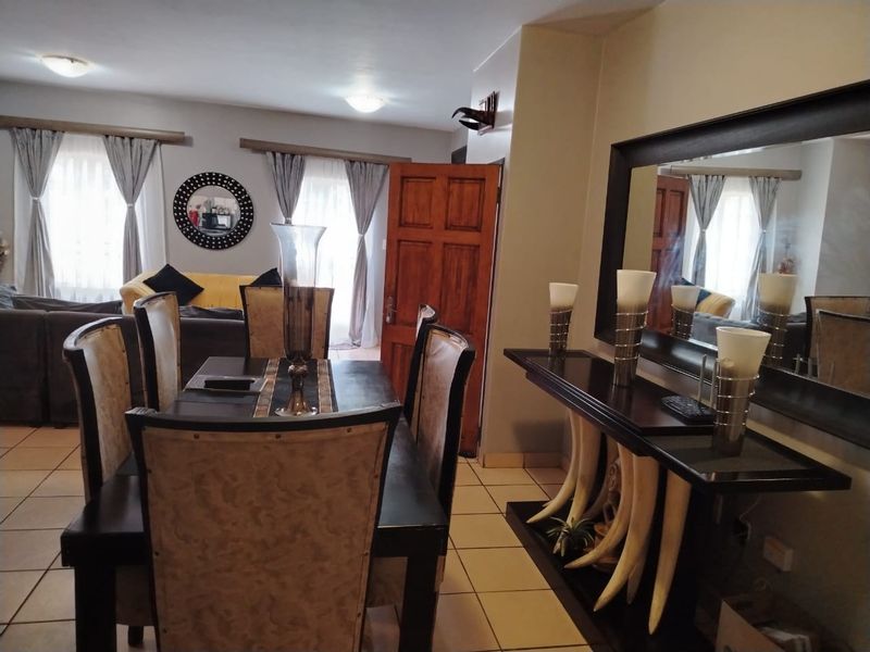Spacious Secure apartment in mint condition. 106 m2. Reduced BARGAIN. - Photo 3