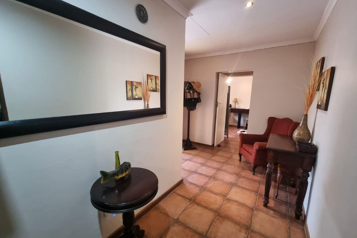 Big family house with entertainment area to dream off - Photo 3