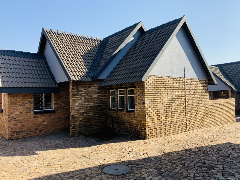 Safety and Convenience. - Photo 2