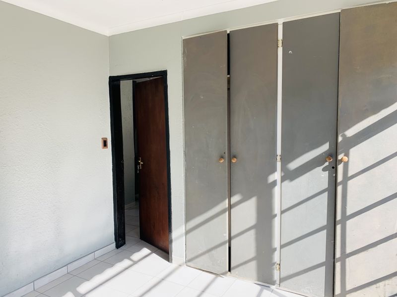 Safety and Convenience. - Photo 10