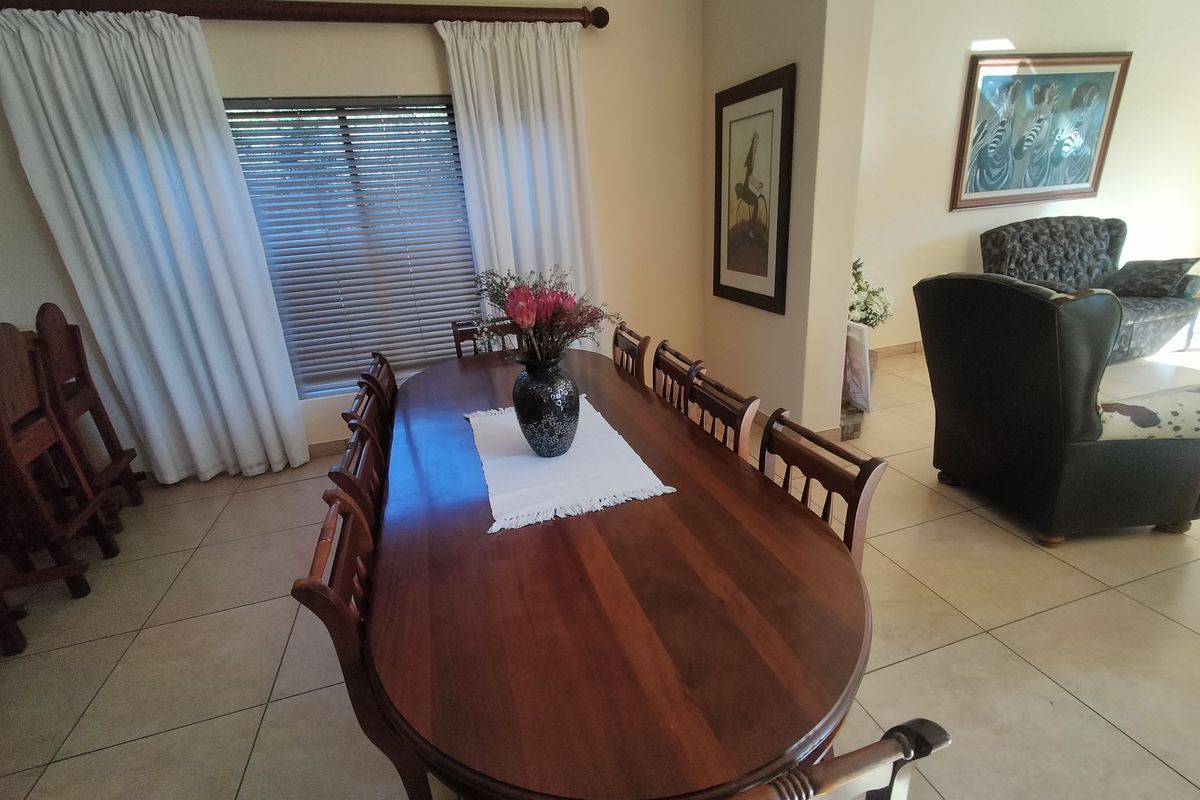 Nature Meets Luxury – Spacious Family Home with Endless Possibilities - Photo 4