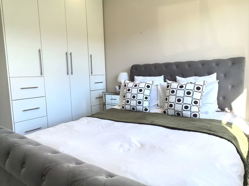 Modern 3-Bedroom Cluster in Secure Lifestyle Estate – Kidds Beach - Photo 7