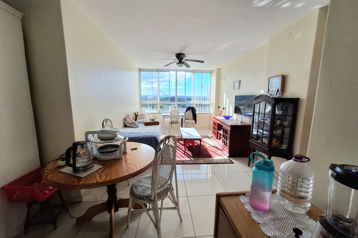 Apartment with City & Sea Views - North Beach - Photo 4