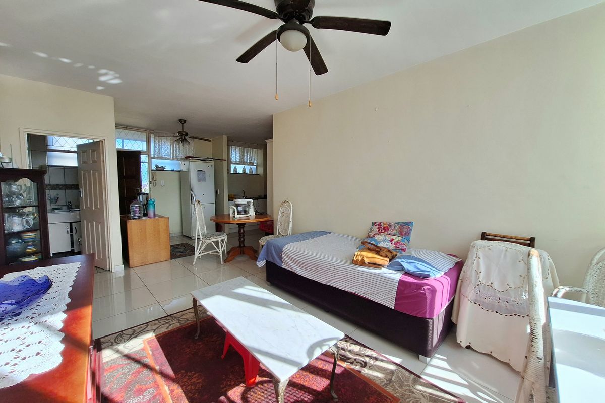 Apartment with City & Sea Views - North Beach - Photo 5