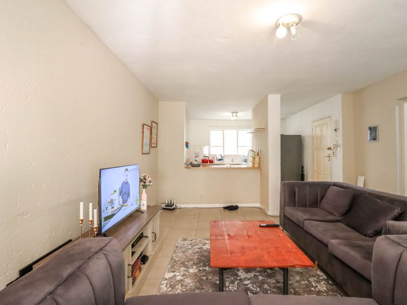Central Location - Photo 3
