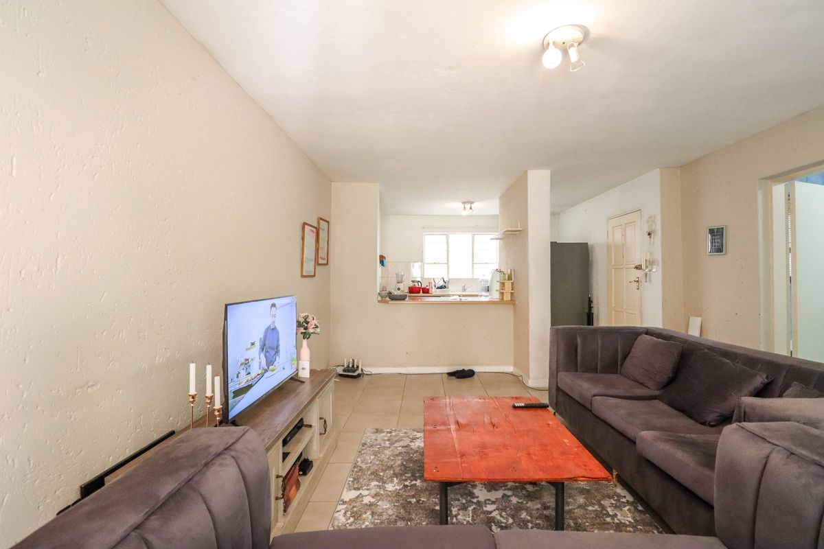 Central Location - Photo 3