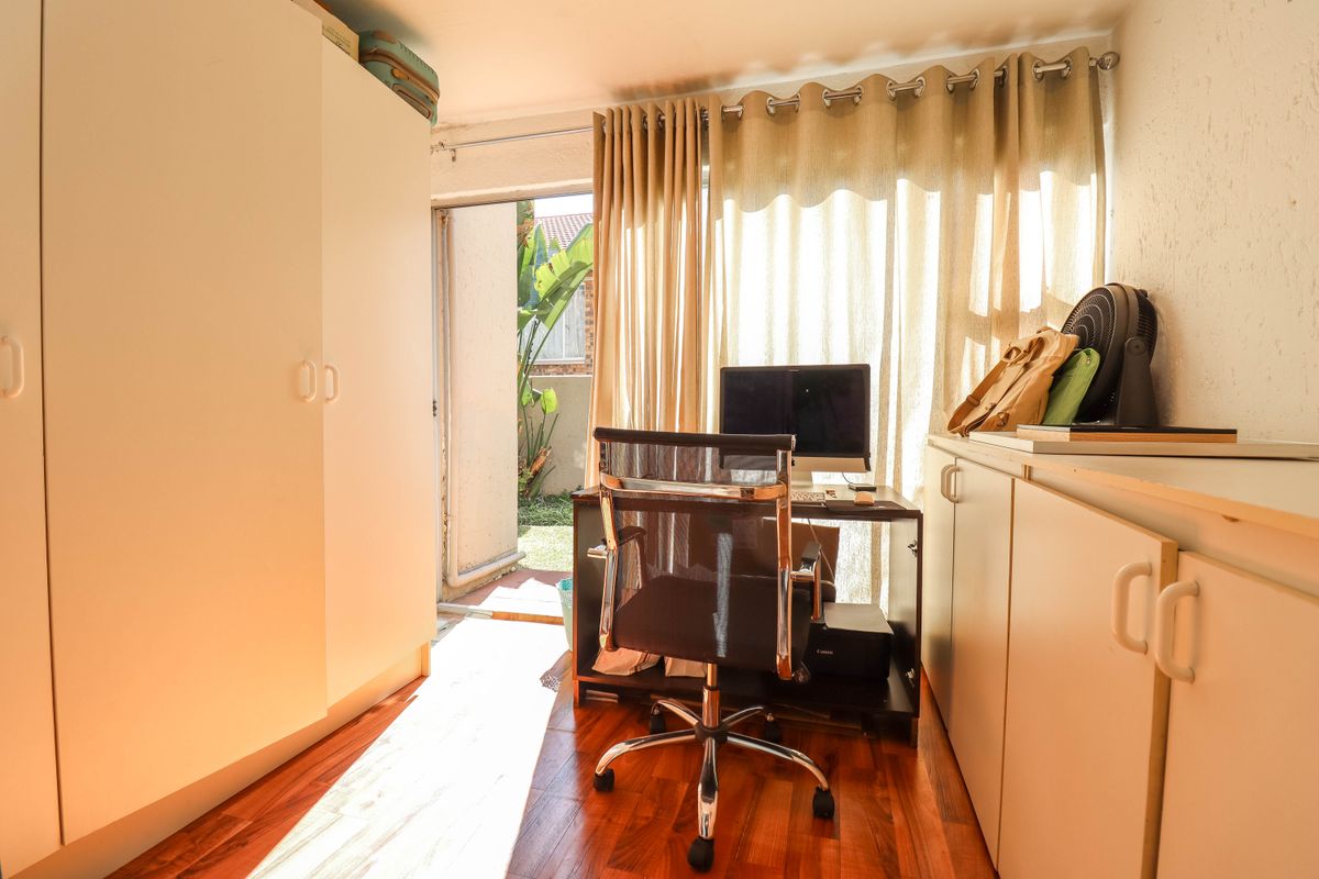 Central Location - Photo 4