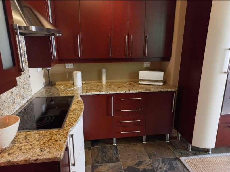 Charming Home in South Kensington with Spacious Grounds - Photo 5