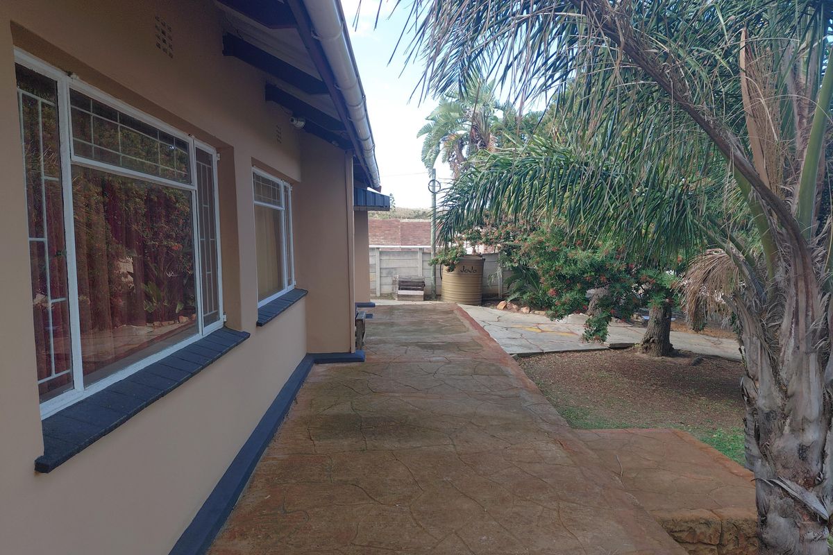 Charming 3-Bedroom Family Home for Sale in Fairbridge Heights - Photo 5