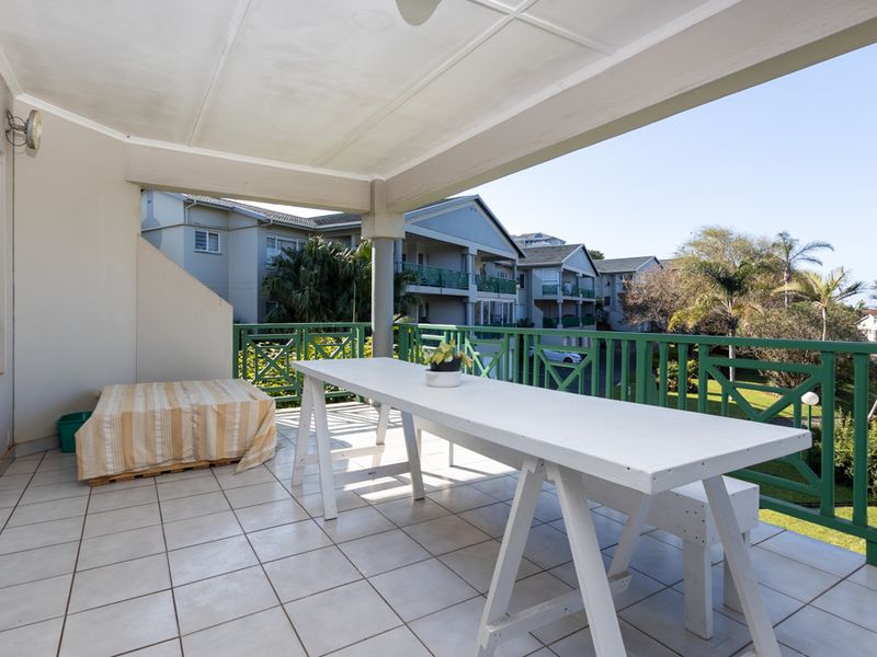 Pretty, Elevated and Sunlit - Photo 2