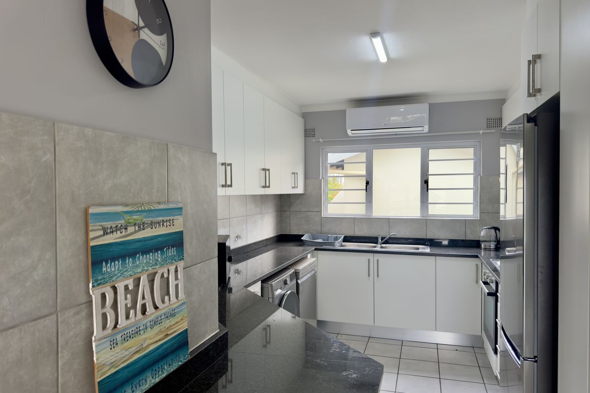 Pretty, Elevated and Sunlit - Photo 5