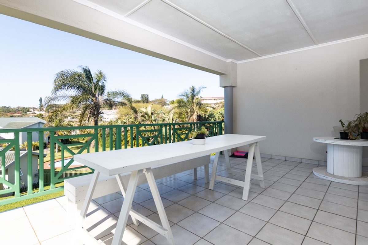 Pretty, Elevated and Sunlit - Photo 4